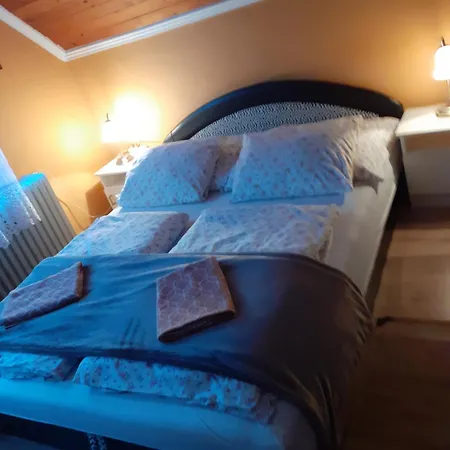 בית הארחה Eva Vendeghaz 3*