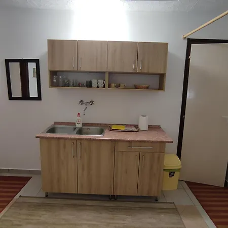 Eva Vendeghaz בית הארחה אגרסאלוק